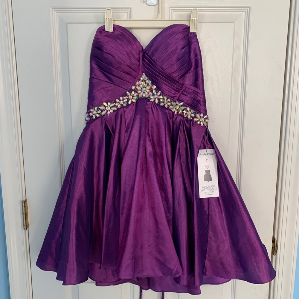 Magenta short homecoming dress Alyce 4250